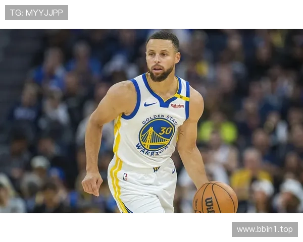 库里谈末节三分出手:想着克莱纪录但更看重球队胜利